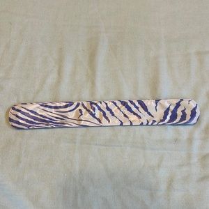 Blue and white striped snap bracelet
